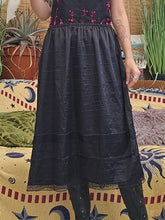 Load image into Gallery viewer, Vintage Slip Skirt