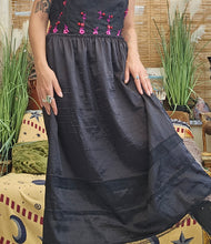 Load image into Gallery viewer, Vintage Slip Skirt