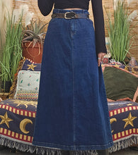 Load image into Gallery viewer, 90s Denim Maxi Skirt
