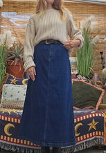 Load image into Gallery viewer, 90s Denim Maxi Skirt