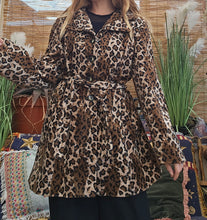 Load image into Gallery viewer, 90s Animal Print Jacket
