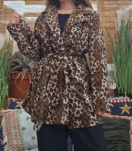 Load image into Gallery viewer, 90s Animal Print Jacket