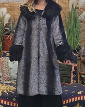 Load image into Gallery viewer, Y2K Faux Fur Coat