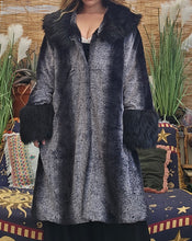Load image into Gallery viewer, Y2K Faux Fur Coat