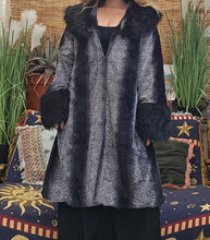 Load image into Gallery viewer, Y2K Faux Fur Coat
