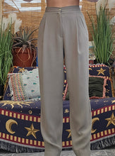 Load image into Gallery viewer, 90s Pale Green Pleated Trousers