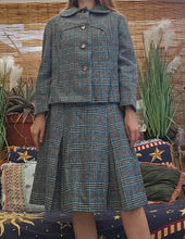 Load image into Gallery viewer, 1960s Wool Mod Suit