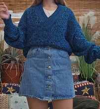 Load image into Gallery viewer, Vintage Vneck Jumper
