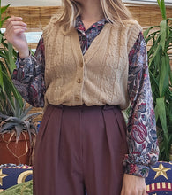 Load image into Gallery viewer, Vintage Wool Cardigan Vest
