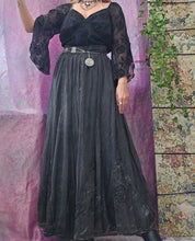 Load image into Gallery viewer, Vintage Embroidered Sun Maxi Skirt