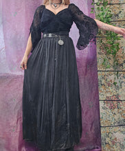Load image into Gallery viewer, Vintage Embroidered Sun Maxi Skirt