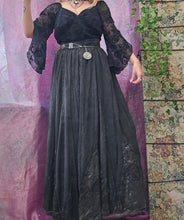 Load image into Gallery viewer, Vintage Embroidered Sun Maxi Skirt