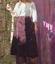 Load image into Gallery viewer, 90s Corduroy Skirt