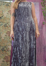 Load image into Gallery viewer, 90s Velvet Maxi Dress