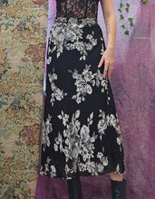 Load image into Gallery viewer, Y2K Rose Print Midi Skirt