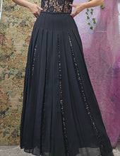 Load image into Gallery viewer, Y2K Pleated Maxi Skirt
