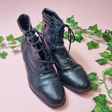 Load image into Gallery viewer, 80s Leather Lace Up Boots