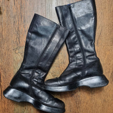 Load image into Gallery viewer, Y2K Platform Leather Boots